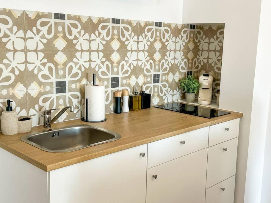 Studio Hola Arenal Platja de Larenal 外观 照片